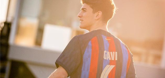 تقارير: جافي مازال مسجلا كلاعب في الفريق الأول لـ برشلونة